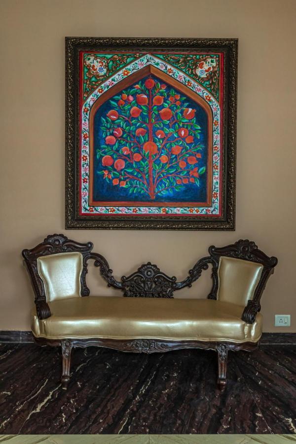 Saffronstays Aura, Alibaug - Luxury Pool Villa With A Game Room And Spacious Lawn อลีบาก ภายนอก รูปภาพ